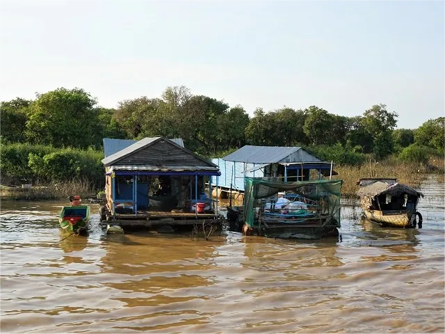 Tonle Sap Floating Villages – Cambodia’s Forgotten People